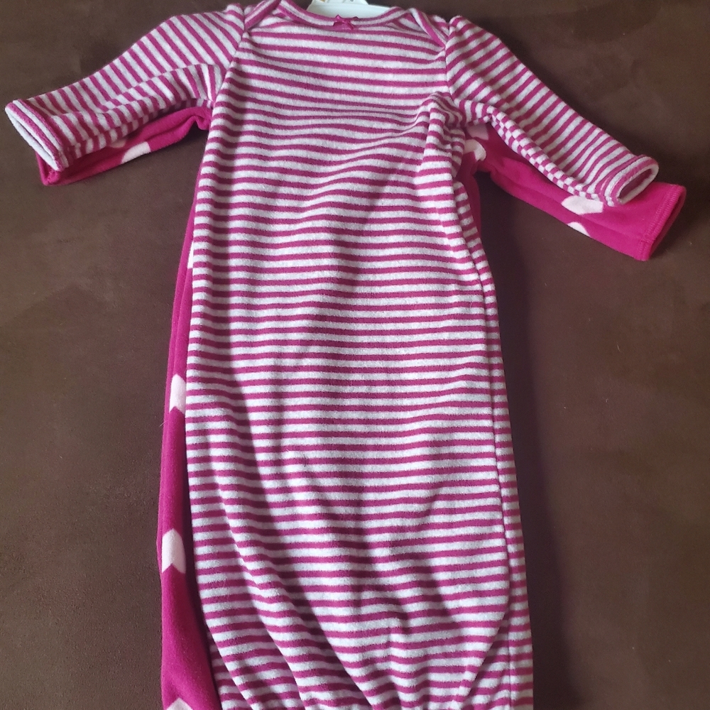 🌻Host Pick🌻 NWT Carters Sleeper Gowns - Picture 5 of 5